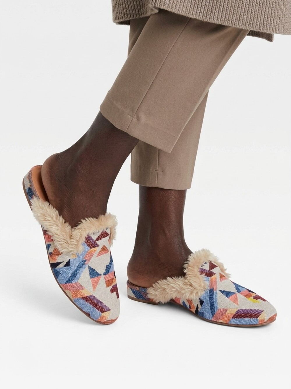 Live #270 - Universal Thread Fur-Lined Mules